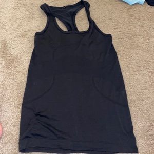 Black lululemon womens breathable tank top